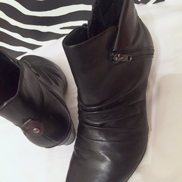 earth pegasus bootie